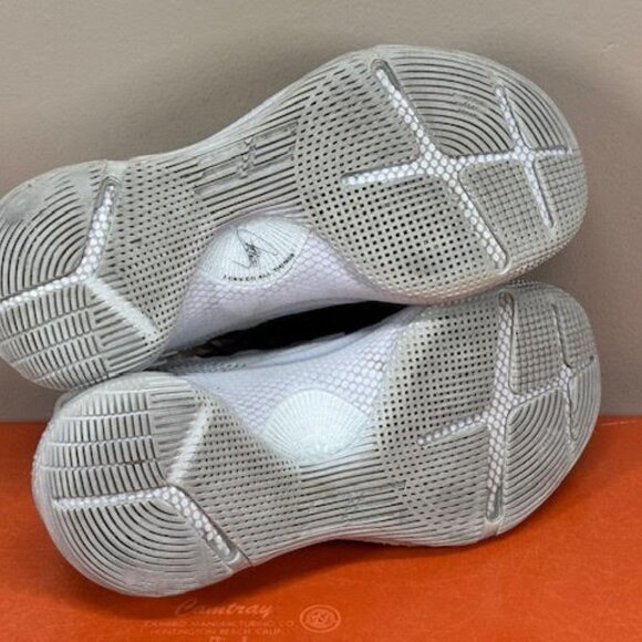 Under Armour Curry 6 " Working On Excellence "# 3022893-101 (Rare) Size 6 Youth - Picture 6 of 7